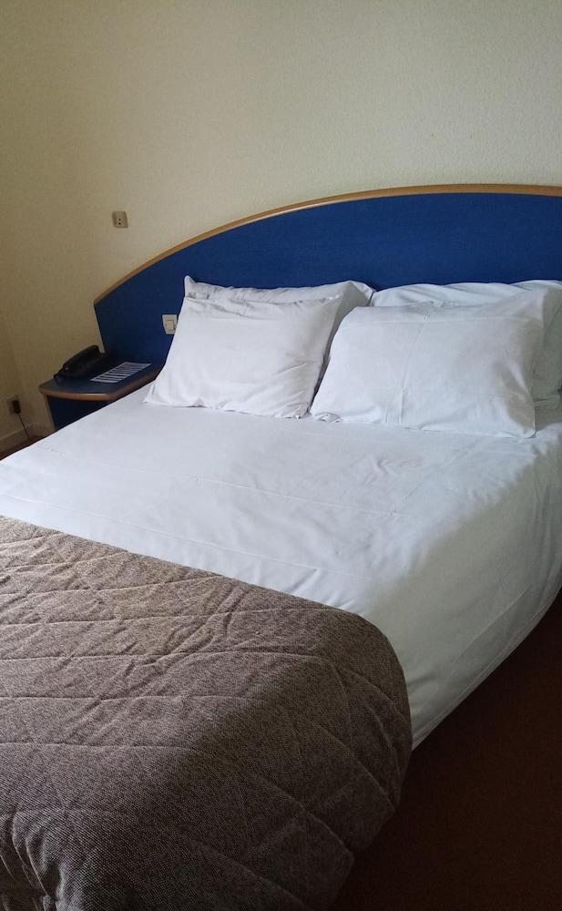 Cit'Hotel Les Alizes Limoges Dış mekan fotoğraf